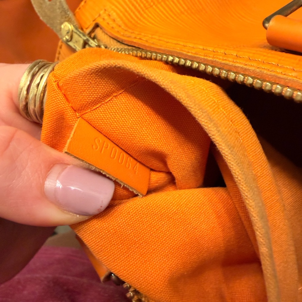 Louis Vuitton Speedy Epi in Vibrant Orange - Picture 8 of 8